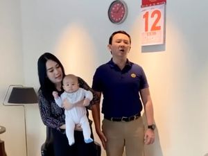 Gemes! Putra Ahok, Yosafat Abimanyu Pemotretan Pakai Blangkon Gemes! Putra Ahok, Yosafat Abimanyu Pemotretan Pakai Blangkon