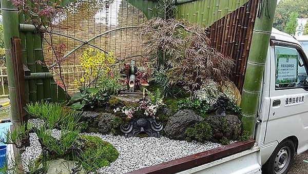 Foto: Cuma di Jepang, Lomba Membuat Taman di Bak Pickup