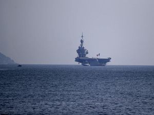 Pelari Kalcer Upload Strava, Lokasi Kapal Induk Nuklir Prancis Bocor