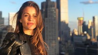 Menjadi model, membuat Desiree Cordero berkesempatan keliling dunia (Instagram/desirecordero)