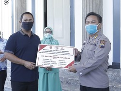 Pemkot Semarang Sumbang 2.000 APD untuk 7 RS
