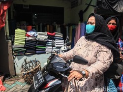 Saat PSBB, Pemotor Pakai Masker tapi Kok Nggak Pakai Helm?