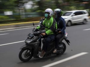 Penumpang Ojol Wajib Pakai Masker, Jangan Lupa Bawa Helm Sendiri