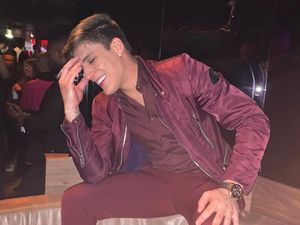 4 Fakta Pacar Brondong Ibu Neymar, Usianya Masih 22 Tahun 4 Fakta Pacar Brondong Ibu Neymar, Usianya Masih 22 Tahun