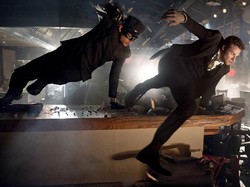 The Green Hornet dan Fortress 2 di Bioskop Trans TV Malam Ini