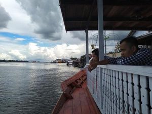 Mengenal Kota Sampit Mengenal Kota Sampit