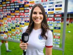 Cerita Presenter Cantik Dilamar Suporter Arsenal via Instagram