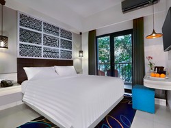 Pemerintah China Wajibkan Karantina 14 Hari Untuk Pendatang Asing