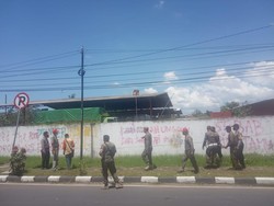 Takut Membuat Resah, Coretan Vandal Kill The Rich di Banjar Dibersihkan