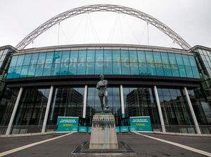 Liga Inggris Disarankan Kembali Bergulir Hanya di Dua Tempat