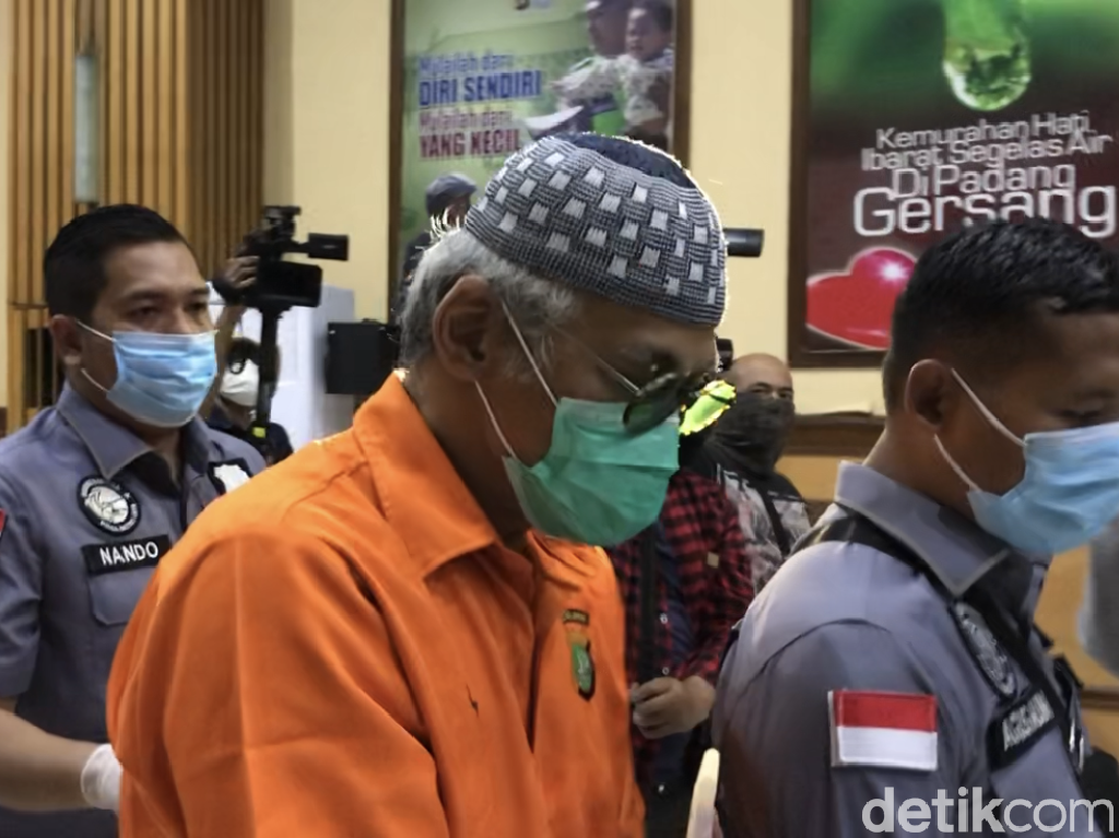 Keluarga Merasa Kecolongan Tio Pakusadewo Terjerat Narkoba Lagi Keluarga Merasa Kecolongan Tio Pakusadewo Terjerat Narkoba Lagi