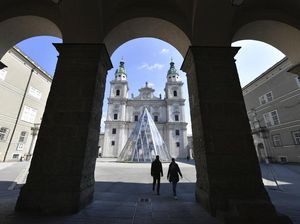 Angka Kematian Turun, Negara Ini Longgarkan Pembatasan Sosial Angka Kematian Turun, Negara Ini Longgarkan Pembatasan Sosial