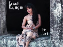 Trie Utami Punya Kekasih Bayangan Lagi