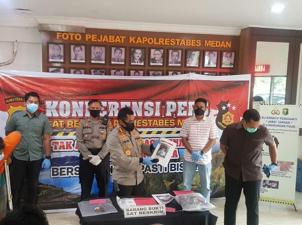 Bunuh Wanita dalam Angkot, Pria di Medan Tewas Ditembak Polisi Bunuh Wanita dalam Angkot, Pria di Medan Tewas Ditembak Polisi