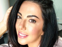 Ini Model Playboy Sahabatnya Jesse Lingard