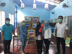 BLK Samarinda Donasikan 200 Baju Hazmat untuk Tenaga Medis