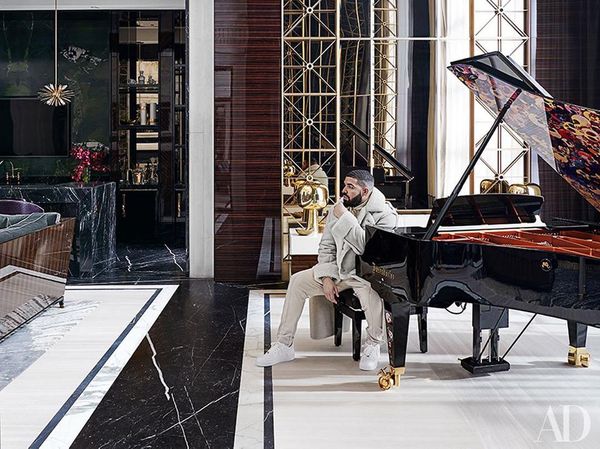 Foto: Rumah Mewah Drake Seharga Rp 1,6 Triliun Sebelum Kebanjiran