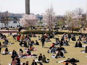 Negara-negara Asia Dikhawatirkan Jadi Pusat Penyebaran Baru Virus Corona