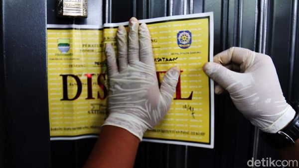 Bandel! Buka Saat Corona, Tempat Karaoke Ini Disegel