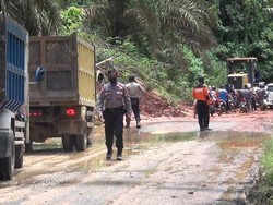 Pemudik Harus Tahu, Ini Titik Rawan Macet dan Longsor di Sumbar