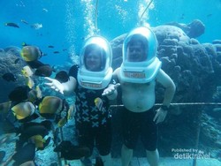 Menjajal Aneka Wahana Air di Bali, Sea Walker-Snorkeling