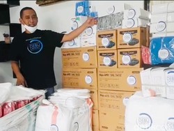 Komunitas Debu Langit Salurkan Ribuan APD untuk Tenaga Medis