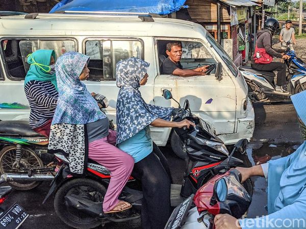 Jelang PSBB di Tangsel, Belum Banyak Warga yang Gunakan Masker