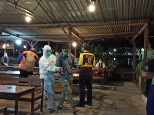 Bandel Nongkrong di Cafe, Dua Warga Jatim Positif Corona Saat Rapid Test