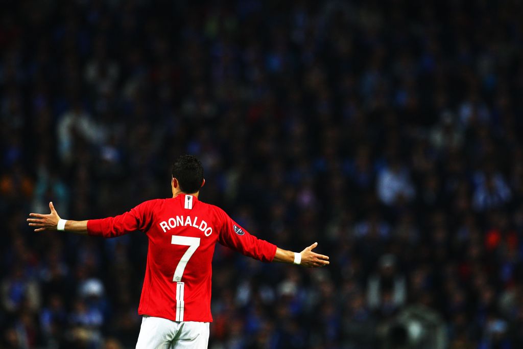 PORTO, PORTUGAL - APRIL 15:  Cristiano Ronaldo of Manchester United gestures during the UEFA Champions League Quarter Final second leg match between FC Porto and Manchester United at the Estadio do Dragao on April 15, 2009 in Porto, Portugal.  (Photo by Laurence Griffiths/Getty Images)