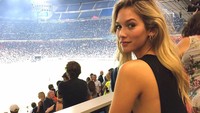 Bahkan, Anna Modler beberapa kali memposting dirinya sedang menyaksikan pertandingan Inter Milan di San Siro (Instagram/annamodler)