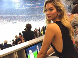 Bahkan, Anna Modler beberapa kali memposting dirinya sedang menyaksikan pertandingan Inter Milan di San Siro (Instagram/annamodler)