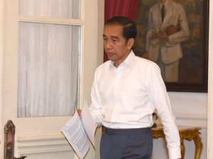 Begini Strategi Jokowi Bendung Badai PHK di Sektor Riil Begini Strategi Jokowi Bendung Badai PHK di Sektor Riil