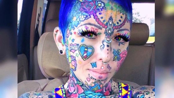 Potret Wanita yang Punya Ratusan Tato di Wajah dan Tubuh, Seram atau Unik?