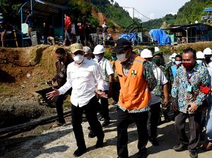 Cek Lokasi Banjir Bandang, Gubsu Edy Minta Sistem Keamanan Sungai Diperbaiki