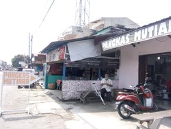 Curhat Tukang Pangkas di Medan, Pendapatan Menurun Terpangkas Corona