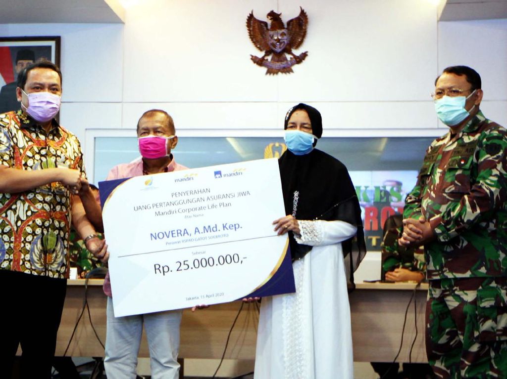 Asuransi untuk Pejuang COVID-19 di RSPAD Asuransi untuk Pejuang COVID-19 di RSPAD
