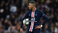 Selanjutnya di luar pemain Barcelona, ada Kylian Mbappe yang diidolai Thiago Messi. Tak ayal, Mbappe memang pemain paling muda yang sensasional masa kini (David Ramos/Getty Images)