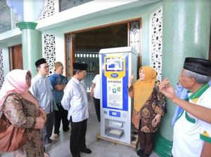 Keren! Di Tangerang Ada ATM Beras Untuk Warga Kurang Mampu