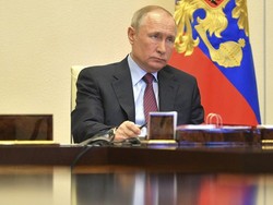 Corona Menggila, Putin Ingatkan Warga Rusia Bersiap Hadapi Krisis Luar Biasa