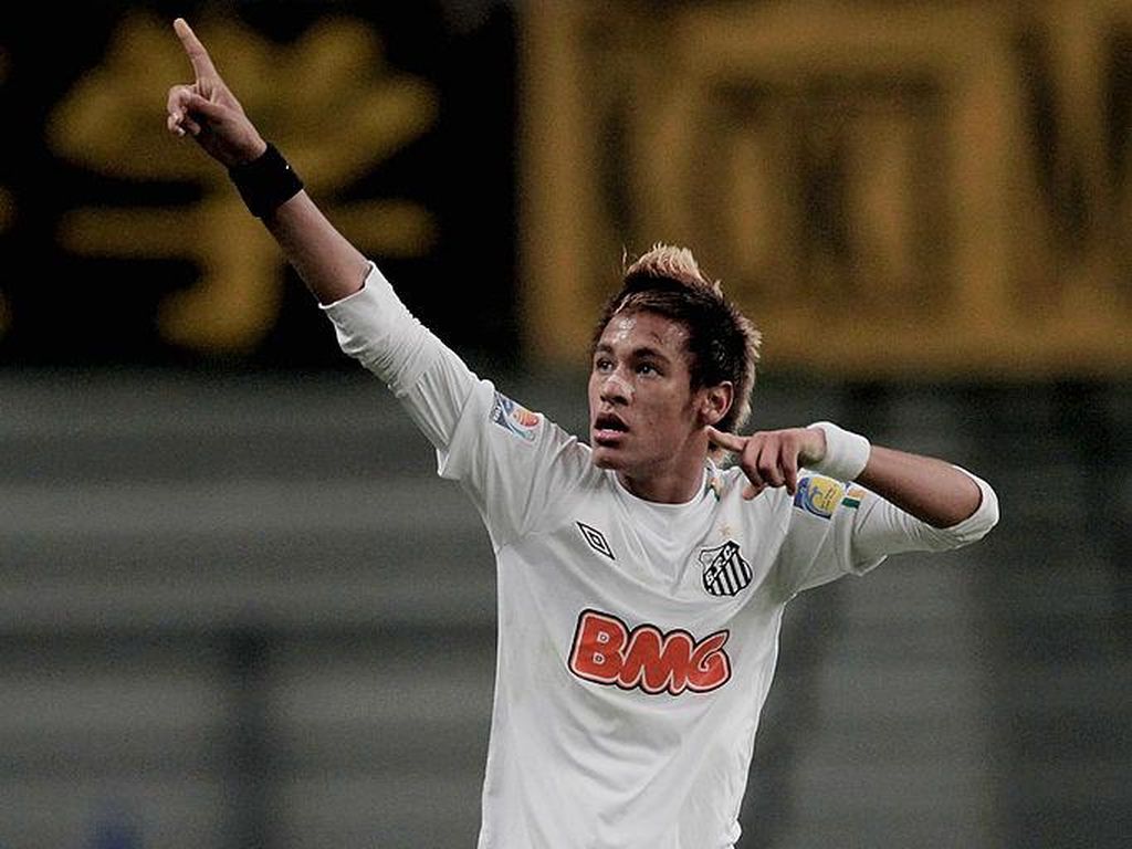 Ultah ke-108 Klub yang Lahirkan Pele, Robinho, dan Neymar Ultah ke-108 Klub yang Lahirkan Pele, Robinho, dan Neymar