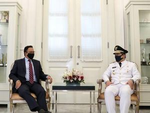 Anies Sambut Riza Patria di Balai Kota: Kini Kembali Punya Tandem