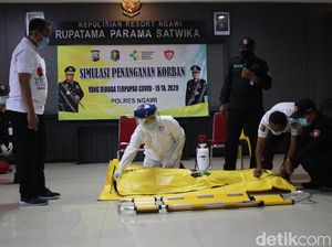 Hindari Hal Tak Diinginkan, Simulasi Penanganan Corona Digelar di Ngawi Hindari Hal Tak Diinginkan, Simulasi Penanganan Corona Digelar di Ngawi
