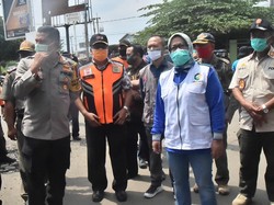 Tinjau Check Point PSBB, Bupati Bogor Temukan Posko Kurang Layak