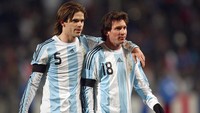 8. Fernando Gago - 91 laga (67 bersama Messi, 24 bersama Ronaldo). (Foto: Getty Images/Michael Steele)