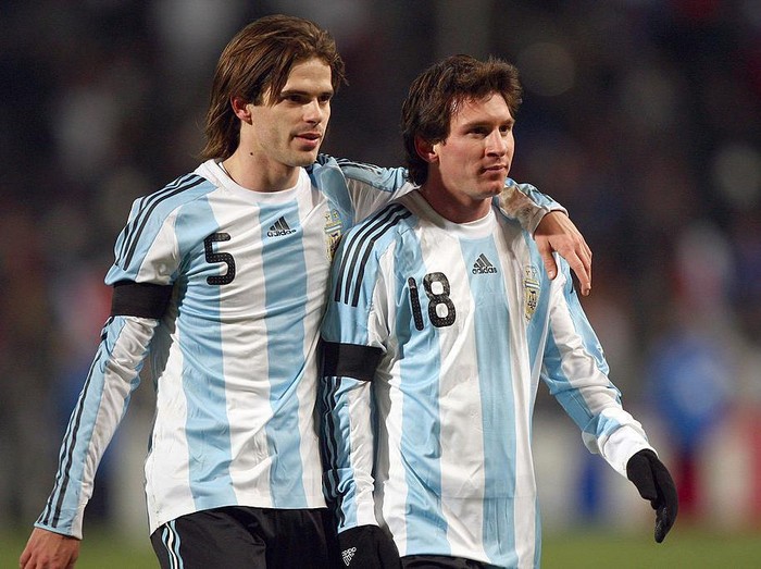 MARSEILLE, FRANCE - FEBRUARY 11:  Lionel Messi (R) walks off with team mate Fernando Gago (L) after the 2-0 victory during the International Friendly match between France and Argentina at the Stade Velodrome on February 11, 2009 in Marseille, France.  (Photo by Michael Steele/Getty Images)