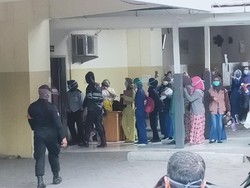 Ruang Komputer RS Husada Utama Terbakar, Tim Medis dan Pegawai Semburat