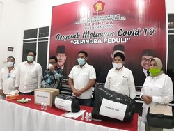 Gerindra Sulsel Sumbang 1.000 APD ke Tenaga Medis di RS Rujukan