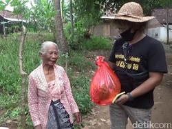 Salut, Pekerja Informal di Banyuwangi Urunan Bantu Sesama Terdampak Corona