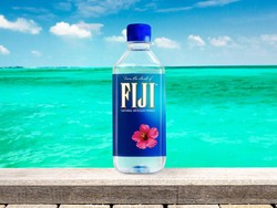 Mengenal Fiji Water, Air Mahal yang Dipakai Rachel Vennya Cuci Kepiting