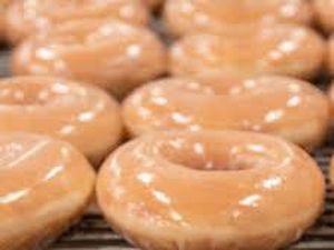 Chef Ini Bikin Tutorial Masak Donat Krispy Kreme Lewat TikTok